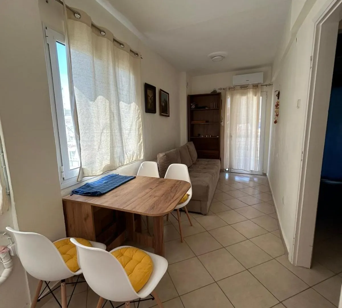 Nea Michaniona Dona Apartman اليونان